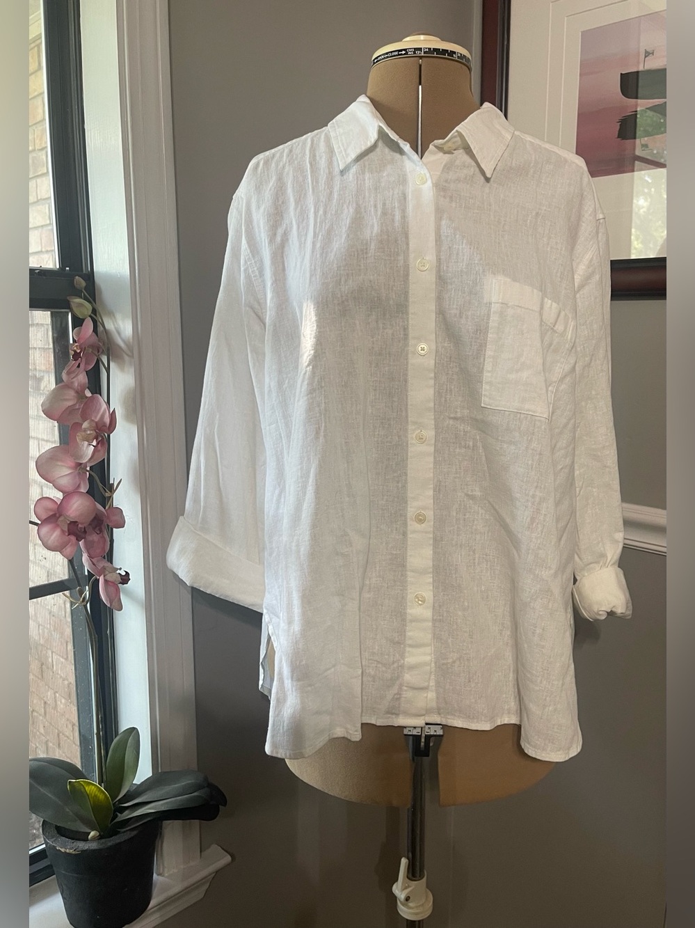 LOFT White Linen Casual Button-Down Shirt. Versatile shirt for your carryon bag.